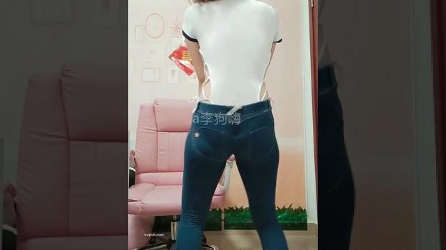 快手 抖音女主播 like娟 紧身裤 千斤顶 骚舞 快手 抖音女主播 like娟 紧身裤 千斤顶 骚舞