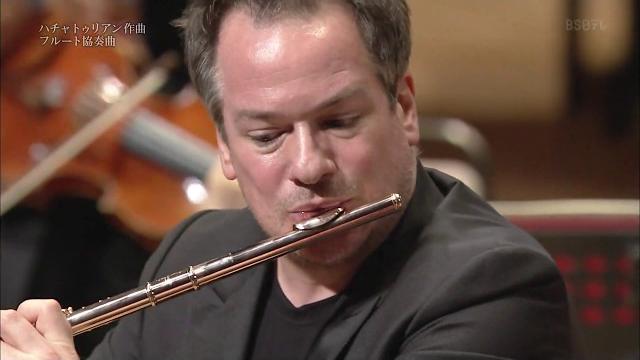 Pahud plays khachaturian flute concerto in japan (2016) Pahud plays khachaturian flute concerto in japan (2016)