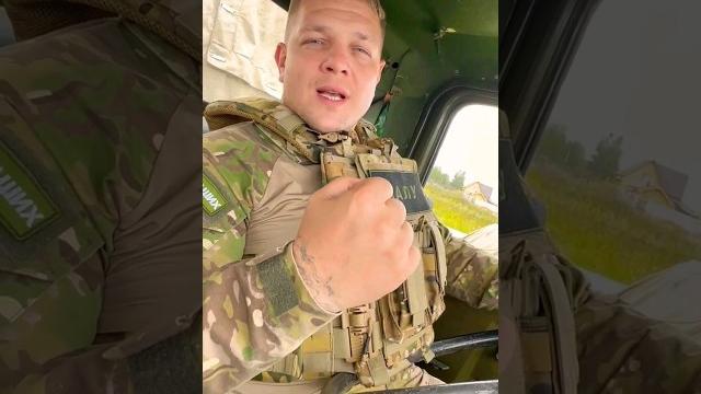 Я не предам родного деда орденов его груди. Я не предам родного деда орденов его груди.