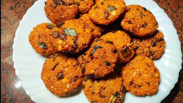 #shortsതട്ടുകട രുചിയിൽ പരിപ്പുവട|masala vada| crispy vadai|parippu vada kerala style|dal vada|snacks #shortsതട്ടുകട രുചിയിൽ പരിപ്പുവട|masala vada| crispy vadai|parippu vada kerala style|dal vada|snacks