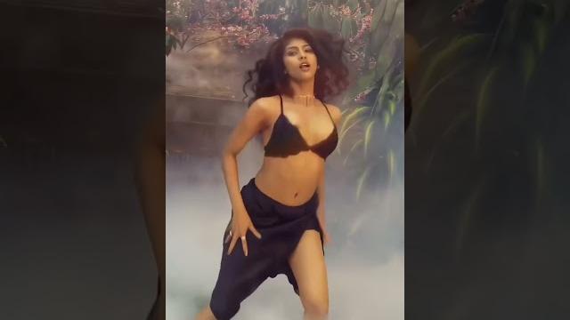 Aradhya nip slip Aradhya nip slip