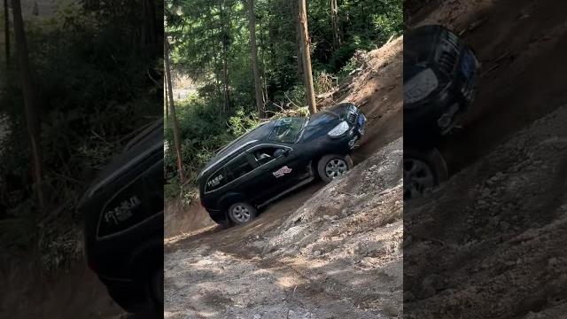 Uphill slope off road #caradventure #offroad4x4 Uphill slope off road #caradventure #offroad4x4