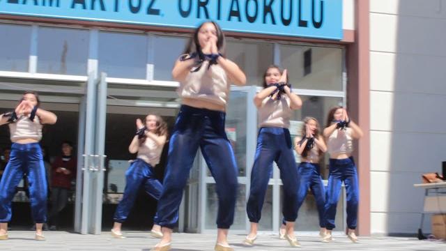 23 nisan gösterisi 23 nisan gösterisi