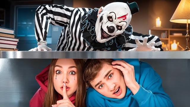 Evil clown archie is chasing us! Evil clown archie is chasing us!