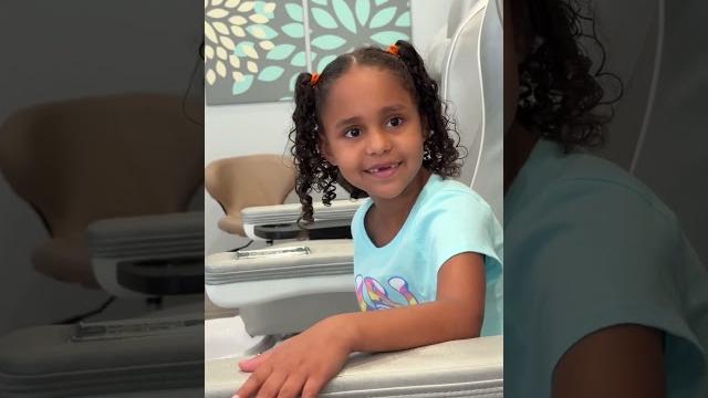Do you guys see my little besties? #mommydaughter #momlife #mommy #daughter #nail #nails Do you guys see my little besties? #mommydaughter #momlife #mommy #daughter #nail #nails