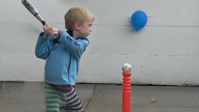 Balloon popping trick shots | that's amazing Balloon popping trick shots | that's amazing