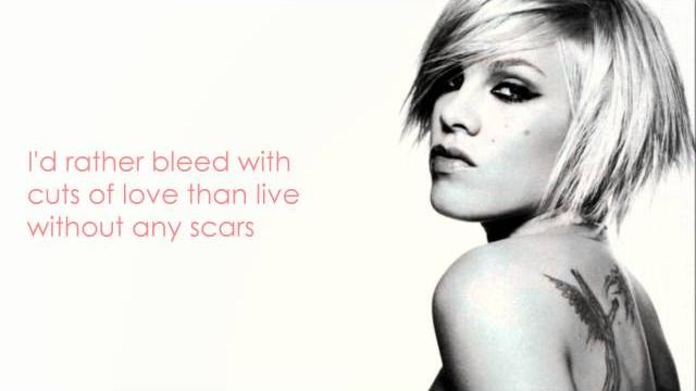 Pink - love song (with lyrics) Pink - love song (with lyrics)