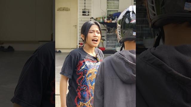 Perempuan tak pernah salah Perempuan tak pernah salah