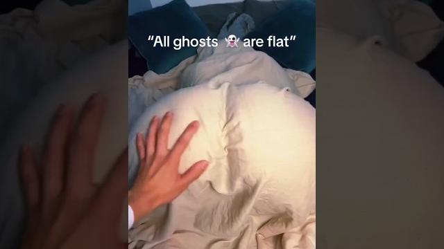 Big butt curvy ghost caught and got spanked Big butt curvy ghost caught and got spanked