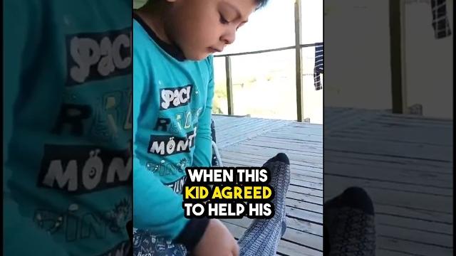 He took off his uncle's socks for the first time! He took off his uncle's socks for the first time!