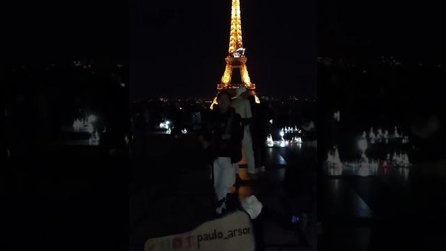 Paris street music performers by night #paris #music #parisbynight #streetmusic #nightlife 26 Paris street music performers by night #paris #music #parisbynight #streetmusic #nightlife 26