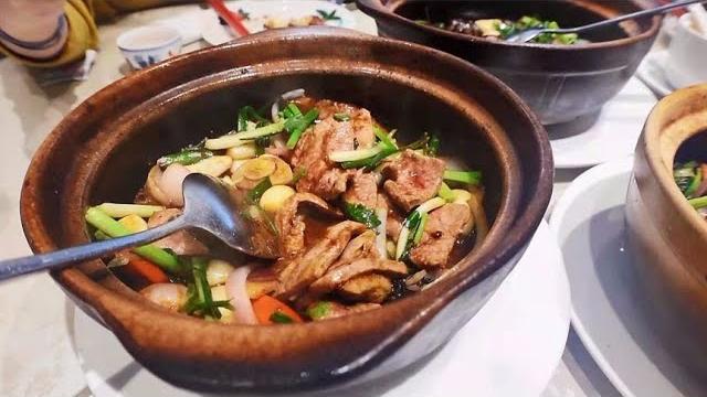 顺德菜之后,又一种广东美食在北京火了,万物皆可啫啫煲【无所尉吃什么】 顺德菜之后,又一种广东美食在北京火了,万物皆可啫啫煲【无所尉吃什么】