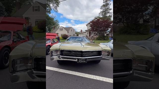Брутальный фокус с фарами! buick riviera 1967 года Брутальный фокус с фарами! buick riviera 1967 года