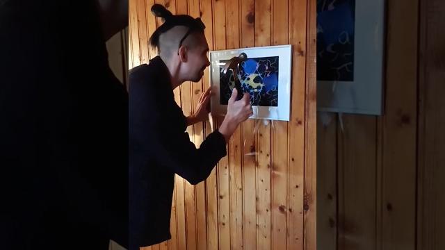 Разбил чужую карттину... #кравкаллиграф #искусство Разбил чужую карттину... #кравкаллиграф #искусство