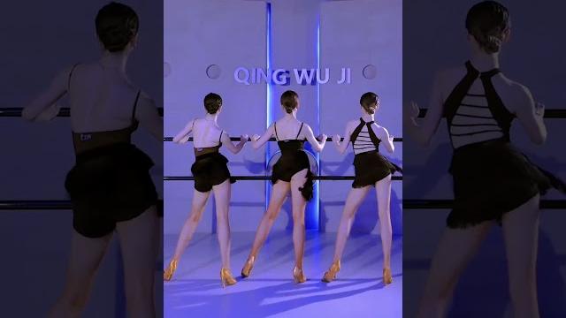 成都清舞集 三位美女老师 恰恰把杆练习组合 成都拉丁舞 大长腿 这谁顶得住啊 辣身材 极品身材 成都清舞集 三位美女老师 恰恰把杆练习组合 成都拉丁舞 大长腿 这谁顶得住啊 辣身材 极品身材