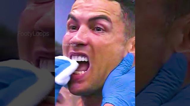 Ronaldo punched by psg keeper Ronaldo punched by psg keeper