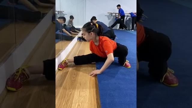 How we do wushu splits training. keep showing up! How we do wushu splits training. keep showing up!