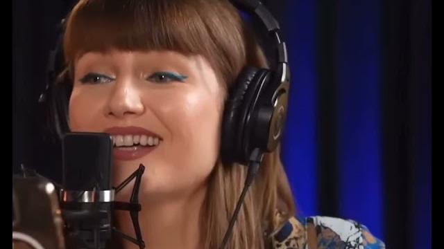 Uhai bade. alexandra ungureanu feat. horia brenciu. Uhai bade. alexandra ungureanu feat. horia brenciu.