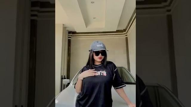 Putu sri ayu tarisa Putu sri ayu tarisa