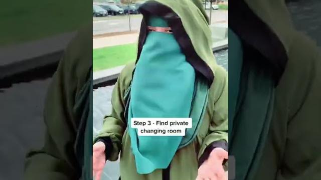 This is how muslim women go swimming! #shorts This is how muslim women go swimming! #shorts