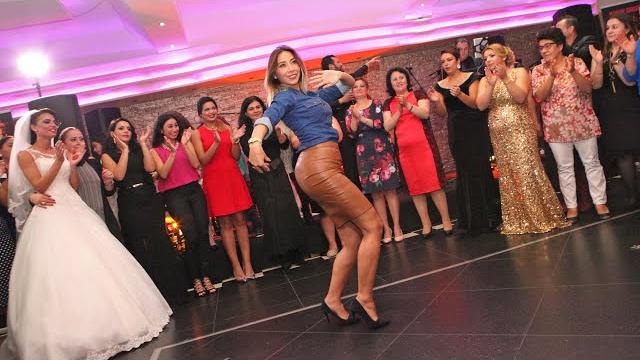 Düğün oryantal #bellydance #mezdeke #bellydancing #oryantal #dansöz #dance inst:nebahatsenel 2022 Düğün oryantal #bellydance #mezdeke #bellydancing #oryantal #dansöz #dance inst:nebahatsenel 2022