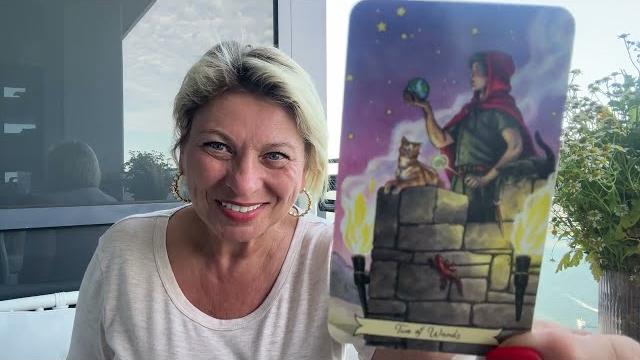 Водолей - таро прогноз на май 2025 года от angela pearl Водолей - таро прогноз на май 2025 года от angela pearl