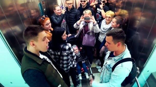 Реакции людей на битбокс в лифте!!! Реакции людей на битбокс в лифте!!!