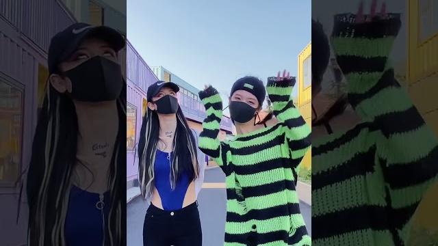 橙子酱 #可爱猫爪舞 #土味视频 快@你喜欢的小姐姐一起来跳这个舞吧 橙子酱 #可爱猫爪舞 #土味视频 快@你喜欢的小姐姐一起来跳这个舞吧