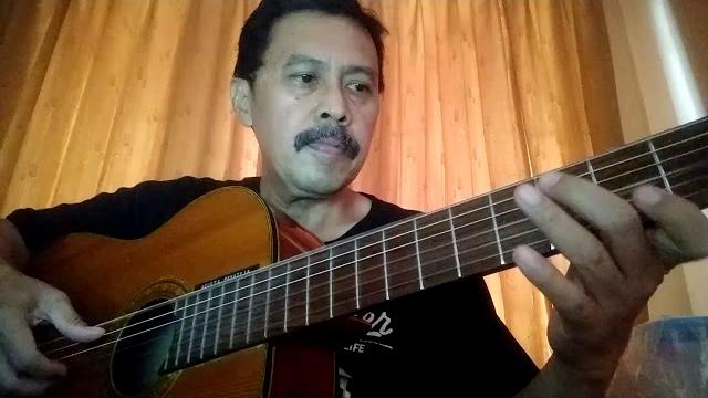 Es lilin ( cover agusta ) Es lilin ( cover agusta )
