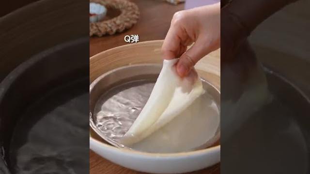 不用洗面,只需要搅拌搅拌就能做出好吃的#凉皮 假期在家做给家人吃吧#假 | 美食 不用洗面,只需要搅拌搅拌就能做出好吃的#凉皮 假期在家做给家人吃吧#假 | 美食