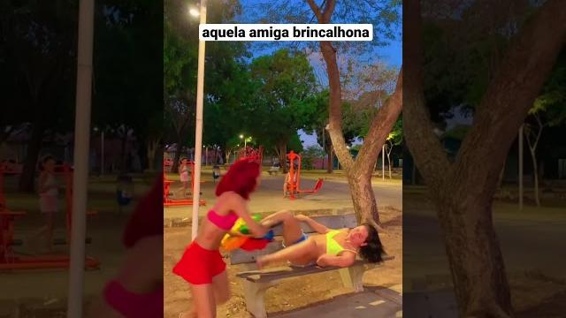 Aquela amiga brincalhona #turmadavalzinha Aquela amiga brincalhona #turmadavalzinha