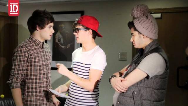 One direction - spin the harry (episode 1) One direction - spin the harry (episode 1)