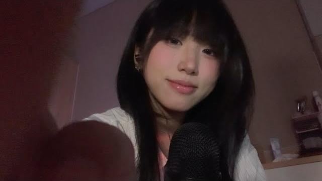 【00猪 asmr】粤语女友 | 口水画疗法和睡前故事 | cantonese girlfriend spit paiting on your face and bedtime story 【00猪 asmr】粤语女友 | 口水画疗法和睡前故事 | cantonese girlfriend spit paiting on your face and bedtime story