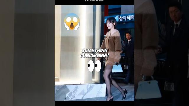 Staff saves ive's yujin. #kpop #ive #yujin Staff saves ive's yujin. #kpop #ive #yujin