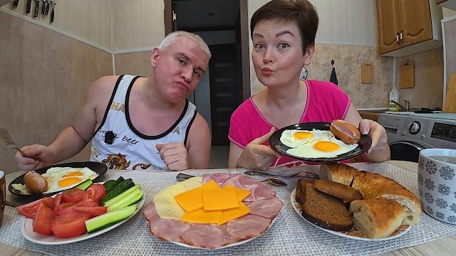 Мукбанг вкусно лопаем и пофиг на диеты! болтаем и решаем делишки) семейный обед в россии Мукбанг вкусно лопаем и пофиг на диеты! болтаем и решаем делишки) семейный обед в россии
