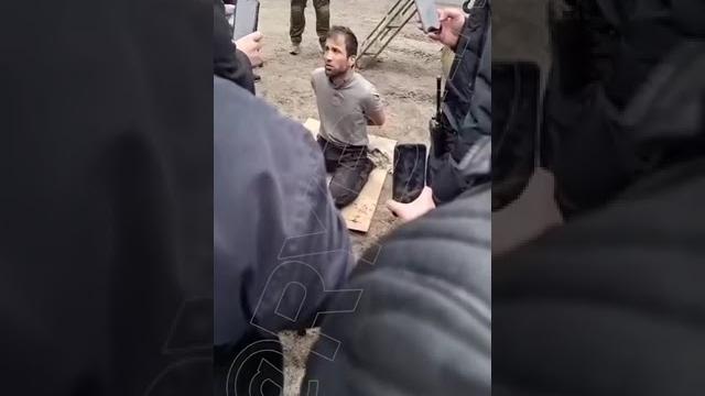 Кадры допроса одного из задержанных, подозреваемого в совершении теракта в "крокус-холле". Кадры допроса одного из задержанных, подозреваемого в совершении теракта в "крокус-холле".