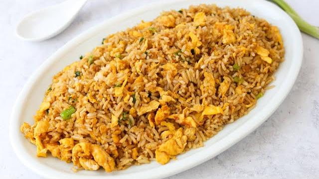 10-min. 6-ingredient egg fried rice 10-min. 6-ingredient egg fried rice