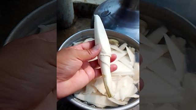 Chaby khada nrkle#viralvideo Chaby khada nrkle#viralvideo