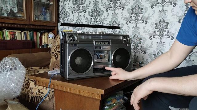 Винтажная магнитола toshiba Винтажная магнитола toshiba