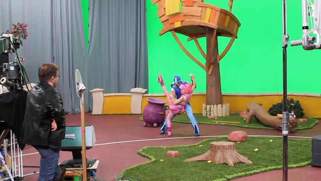 Lazytown bing bang behind the scenes with chloe lang season 4 Lazytown bing bang behind the scenes with chloe lang season 4