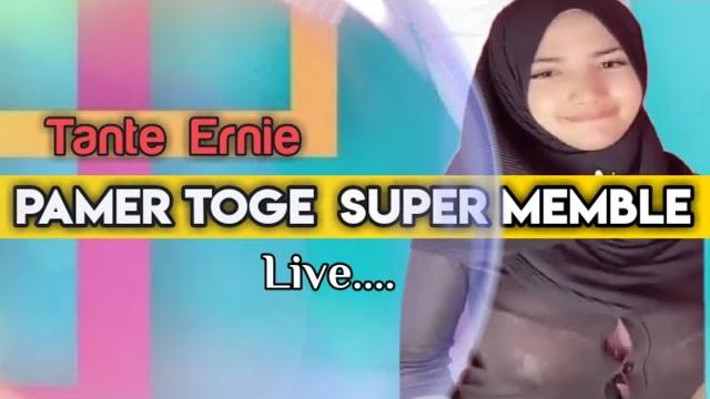 Jilbob sange, tante erni live pamer susu gede Jilbob sange, tante erni live pamer susu gede