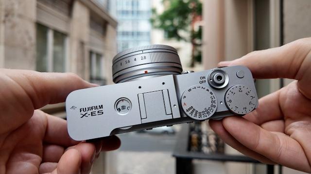 Fujifilm x-e5 review: x100 killer? Fujifilm x-e5 review: x100 killer?