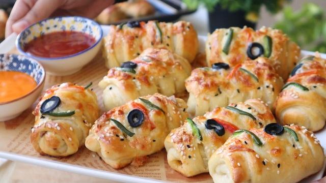 Bakery style chicken cheese bread ️ramadan special non fried recipe by (yes i can cook) Bakery style chicken cheese bread ️ramadan special non fried recipe by (yes i can cook)