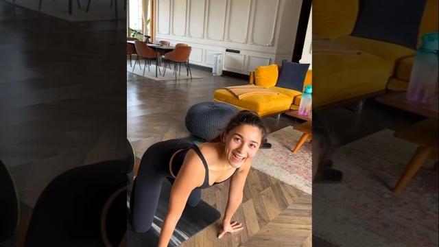 Alia bhatt yoga #aliabhatt #yoga #fitness #workout #fitnessgirl #fitnessmotivation #fitnessmodel Alia bhatt yoga #aliabhatt #yoga #fitness #workout #fitnessgirl #fitnessmotivation #fitnessmodel