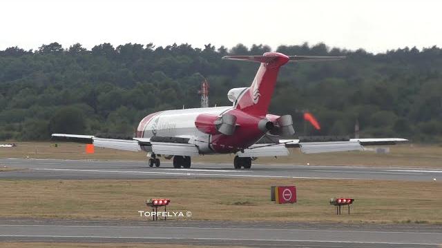 Boeing 727 powerful jet noise shocking spectators Boeing 727 powerful jet noise shocking spectators