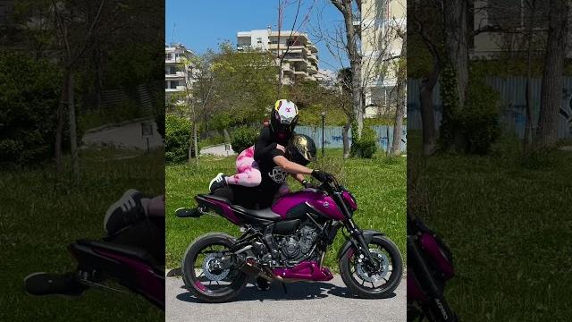 The right way to get your girlfriend on a motorcycle #fyp #motogirl #motocouple #trend The right way to get your girlfriend on a motorcycle #fyp #motogirl #motocouple #trend