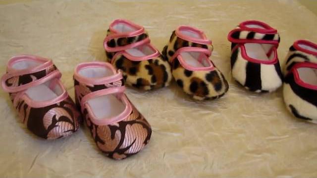 Baby bella maya gift set booties Baby bella maya gift set booties