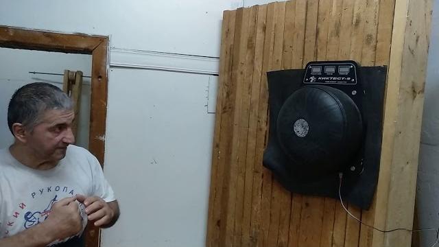 Макивара для измерения силы удара "киктест" Макивара для измерения силы удара "киктест"