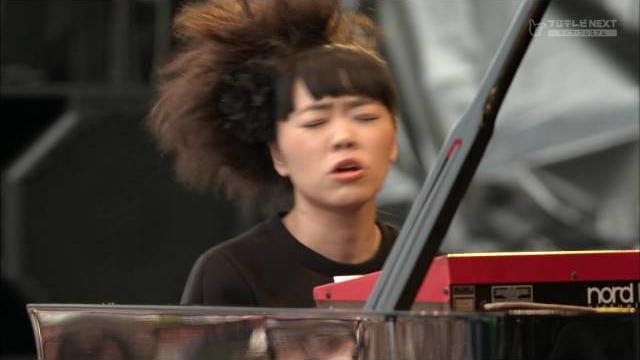 Hiromi uehara the trio project "desire" Hiromi uehara the trio project "desire"