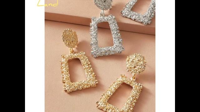 Beautiful ️and trendy earrings ideas for girls ️ #fashion #stylish #fashionland #trendingshorts Beautiful ️and trendy earrings ideas for girls ️ #fashion #stylish #fashionland #trendingshorts